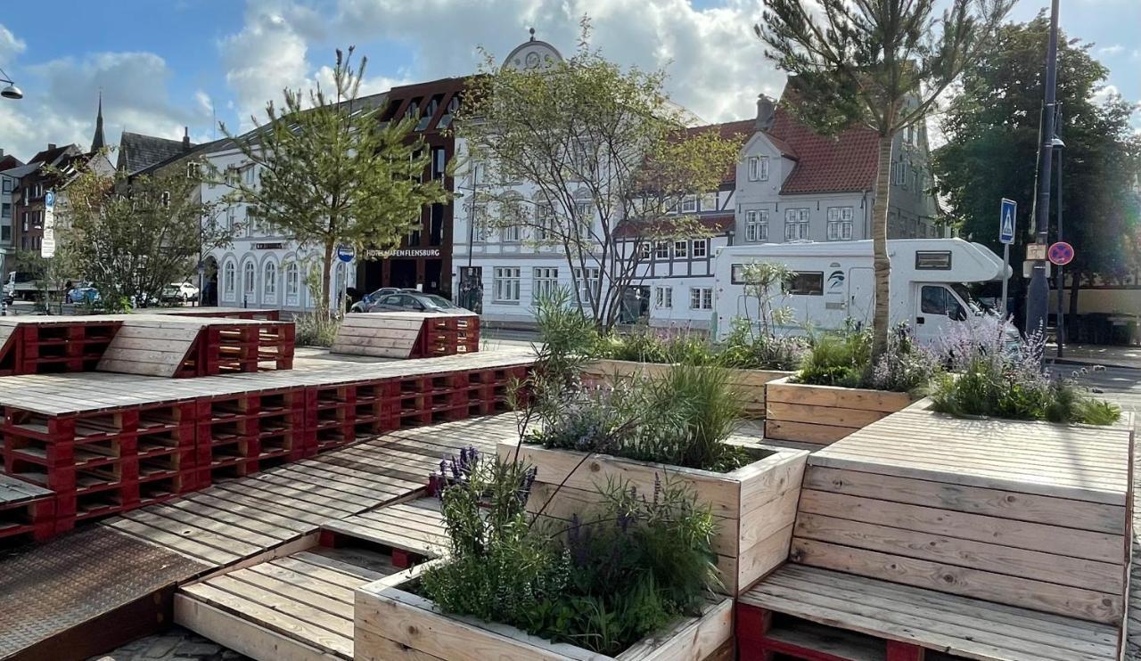 Burghofdrei Hygge & Zentral P-Platz Streaming Flensburg Exterior foto